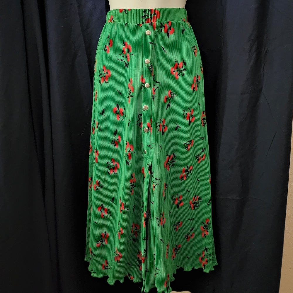 ASOS Petite Skirt. Size 0 Green floral NWT